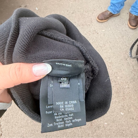 Harley-Davidson Black and Pink Winged Beanie - Picture 4 of 4